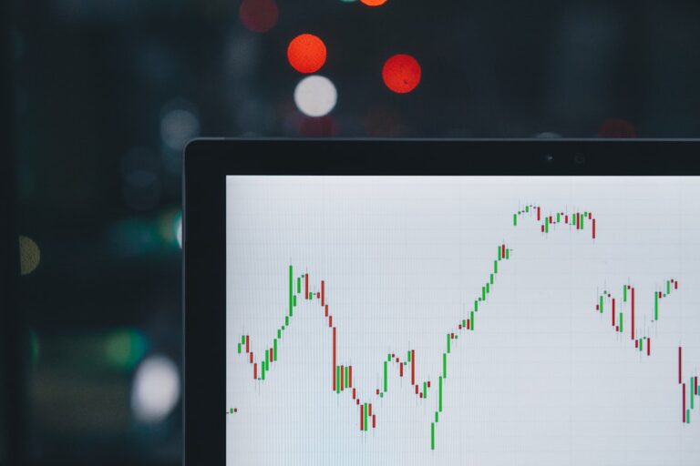 Index Funds for Beginners: How to Buy Your First One in 2026